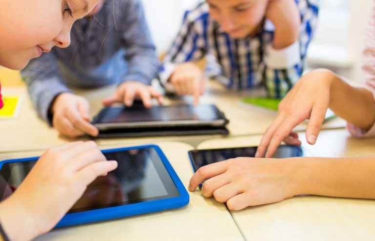 Utilização de Tecnologia Digital pelas crianças – quando e porquê?